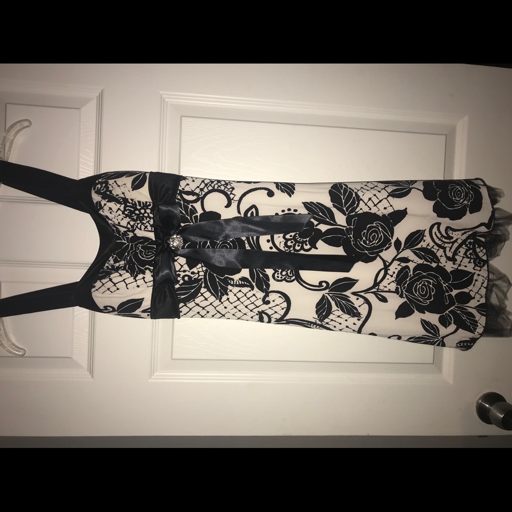 Black and white floral knee high dress